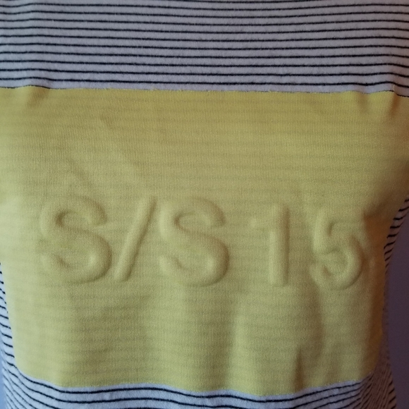 3/$27 | Zara T-Shirt | Striped | Size Small - Picture 3 of 4